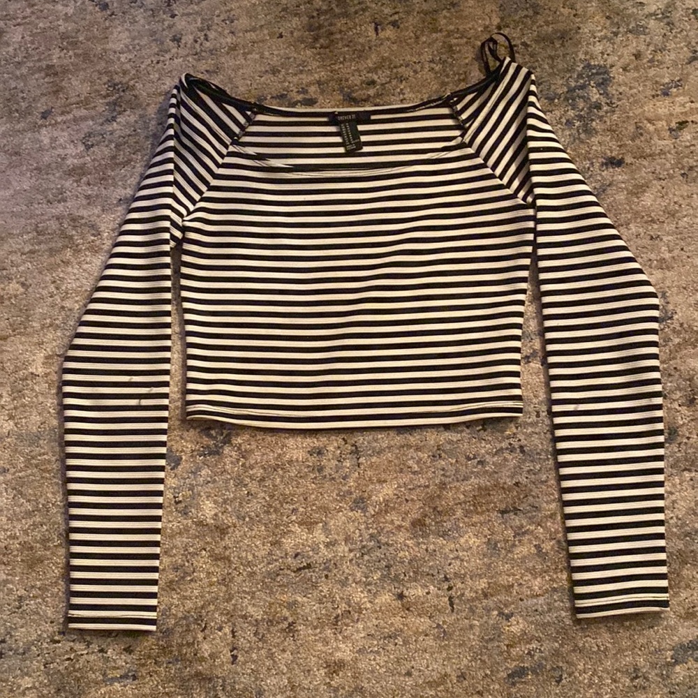 Forever 21 Black & White Off The Shoulder Crop Top